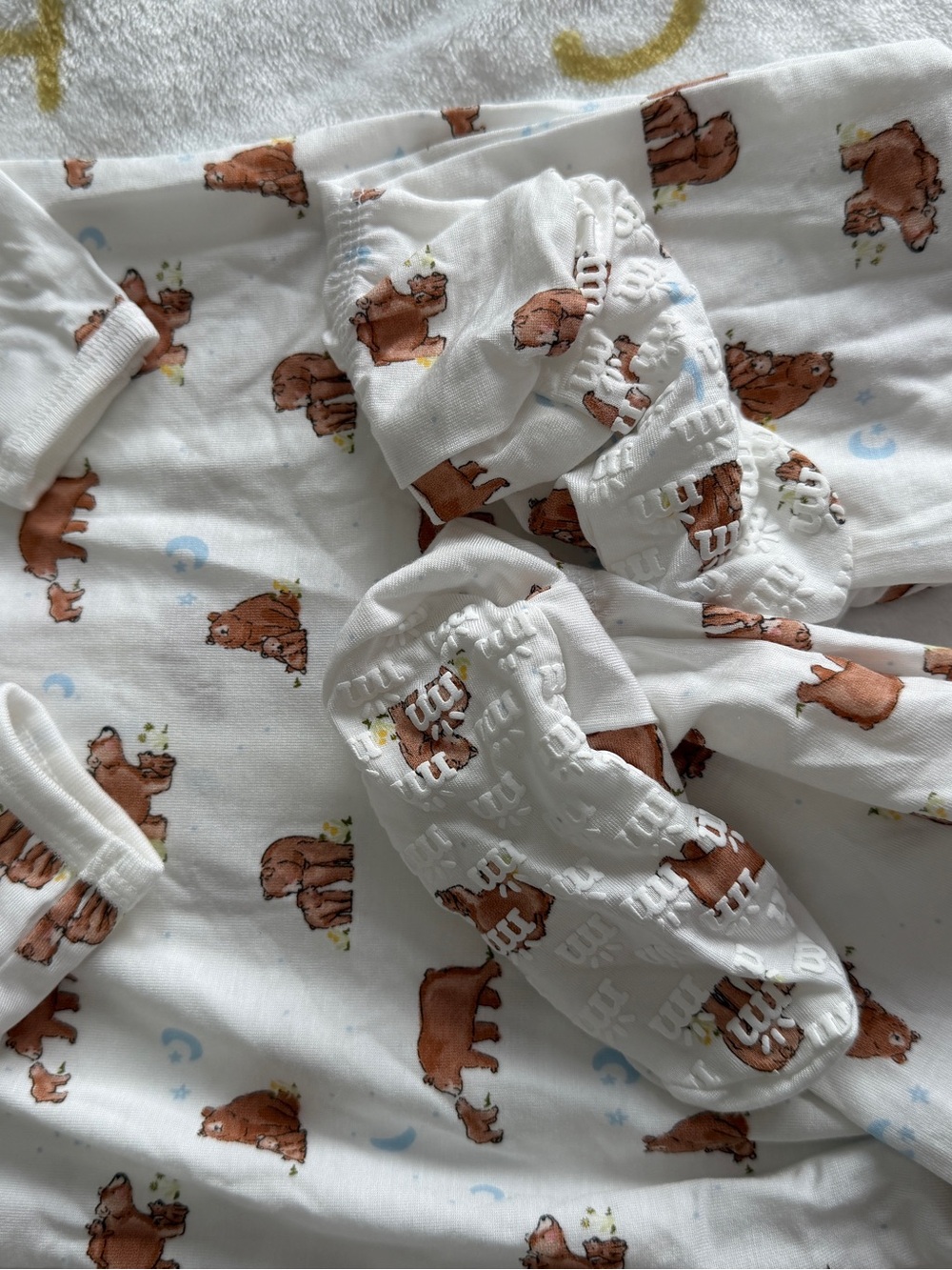 Magnetic Me 9-12M bear Footed footie - Picture 5 of 5
